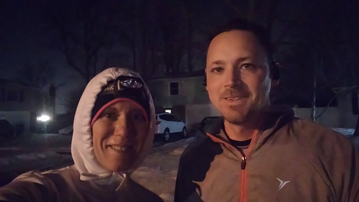 MedalChasers's tweet photo. Easy paced 3 morning #run to kick off our #Tuesday. #riseandrun #Run4Buffalo #kcruncoach #teamhumanrace #earthathon https://t.co/lJ9O8WVLVx