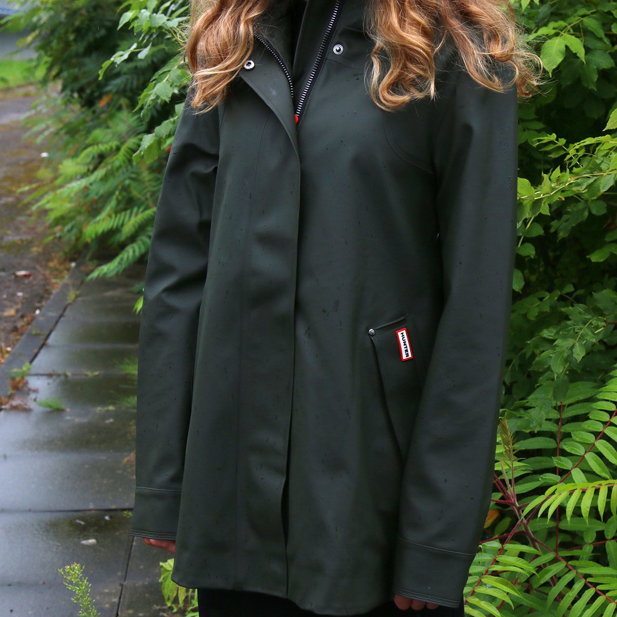 CloggsUK's tweet photo. Enhance your winter walks in a waterproof #HunterBoots smock ☔️ Available in 4 colours > https://t.co/65o8sq7sA7 https://t.co/gXuLZ2Yq1X