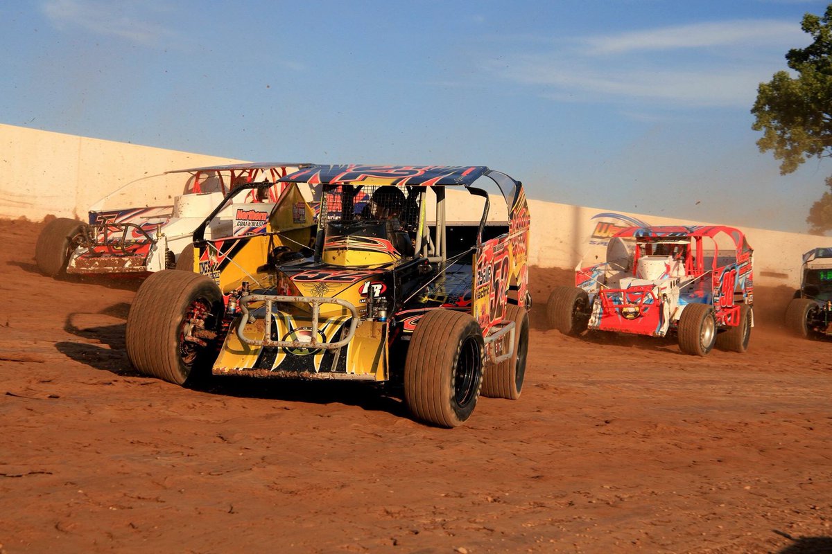 Looking forward to days like this again! Snow cleanup is really cutting into shop time #WinterWeather #SponsorMePFC18