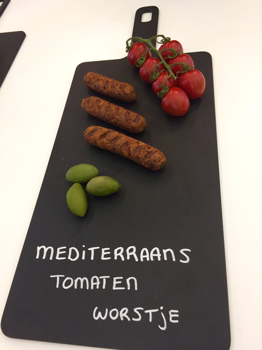 Hanssteenbergen's tweet image. Vegan breekt ook door op #Horecava. @BotanicsBites, foodstart up die een jaar bestaat, presenteert #instagrammable vegan bites.