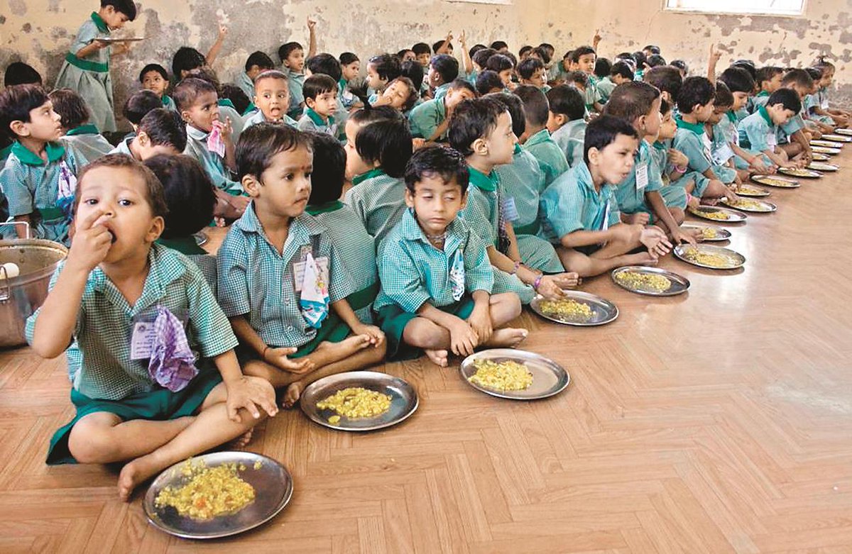 FSSAI urges states and UTs to advise school education boards to use Yellow Book in school curriculum detailing children how to eat right.

(representational pic)