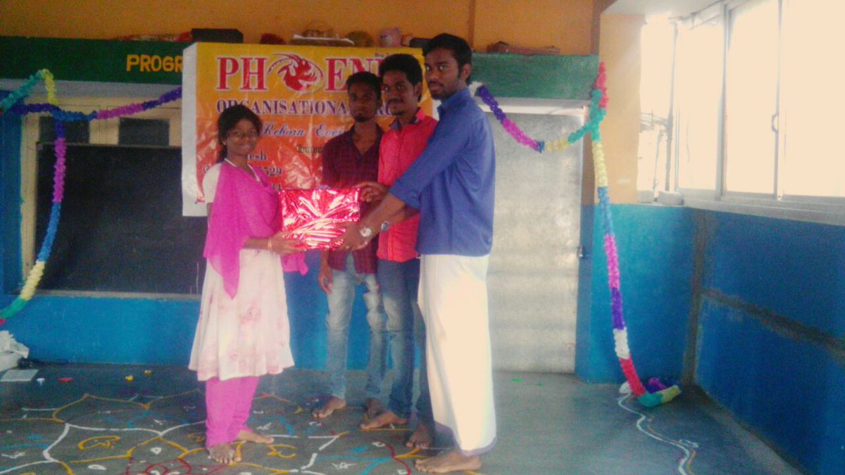 aji_ajantha's tweet photo. Hai guys i am from phoniex Organisation,trichy.we are here to help the poor students and old age people so we need sponsor for doing more events and also need active volunteers for the social work.

CONTACT- Dinesh 9087500534
Murali-7871898495
@Phoenix_trust22 https://t.co/XPQ5LireTf