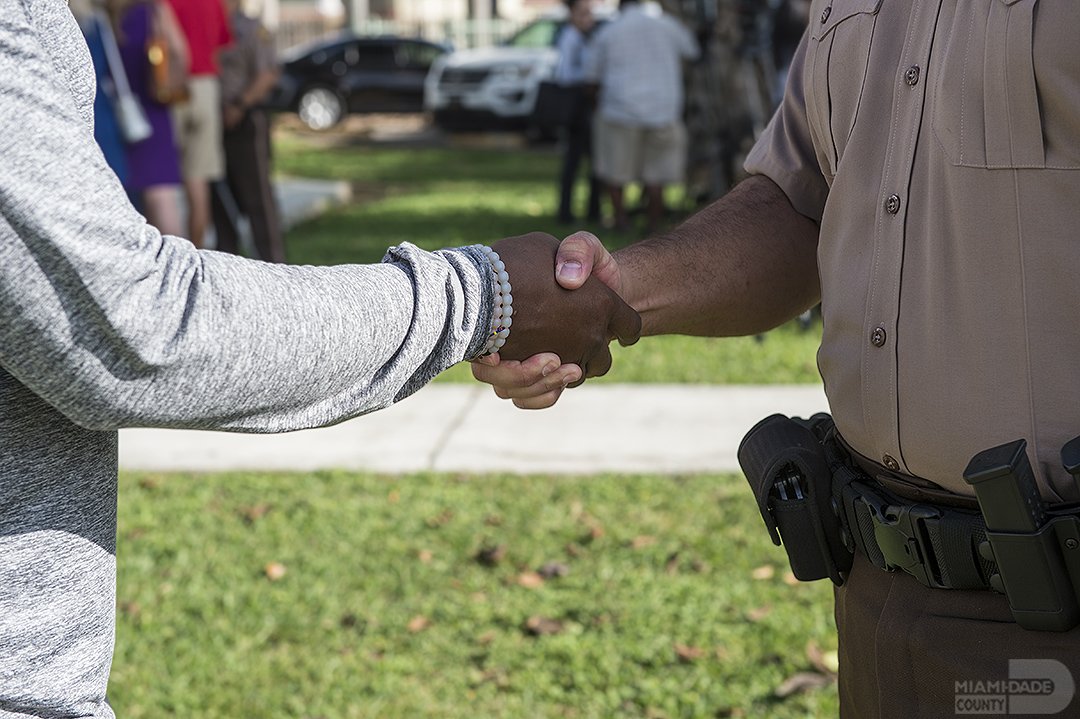 If you see a police officer today, thank them! #LawEnforcementAppreciationDay #TaketheLEAD2018 #MDPD #OurCounty