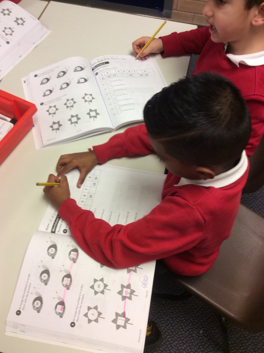 MrsClarkeKMPA's tweet image. Our character behaviours have been in full swing today with Maths. We have been very very resilient! #keepitup #class8rule #resilientlearning @kestrelsfield