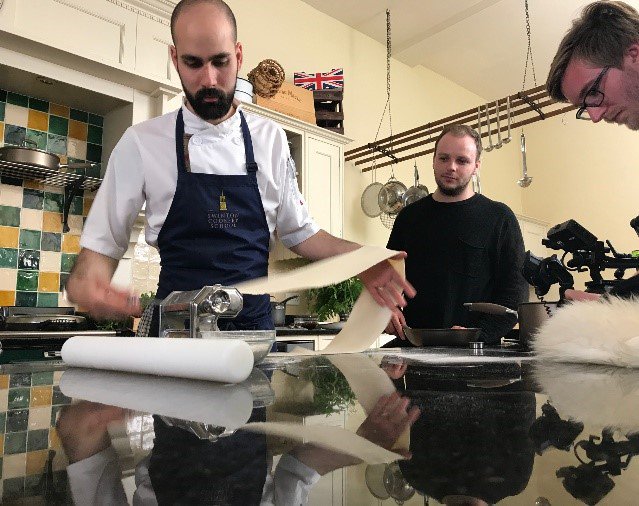 Join <a href="/bigchefkev/">bigchefkev</a> at <a href="/swintoncookery/">SwintonCookerySchool</a> in an Anolon Academy masterclass exclusive! anolon.co.uk/academy/chef/k…