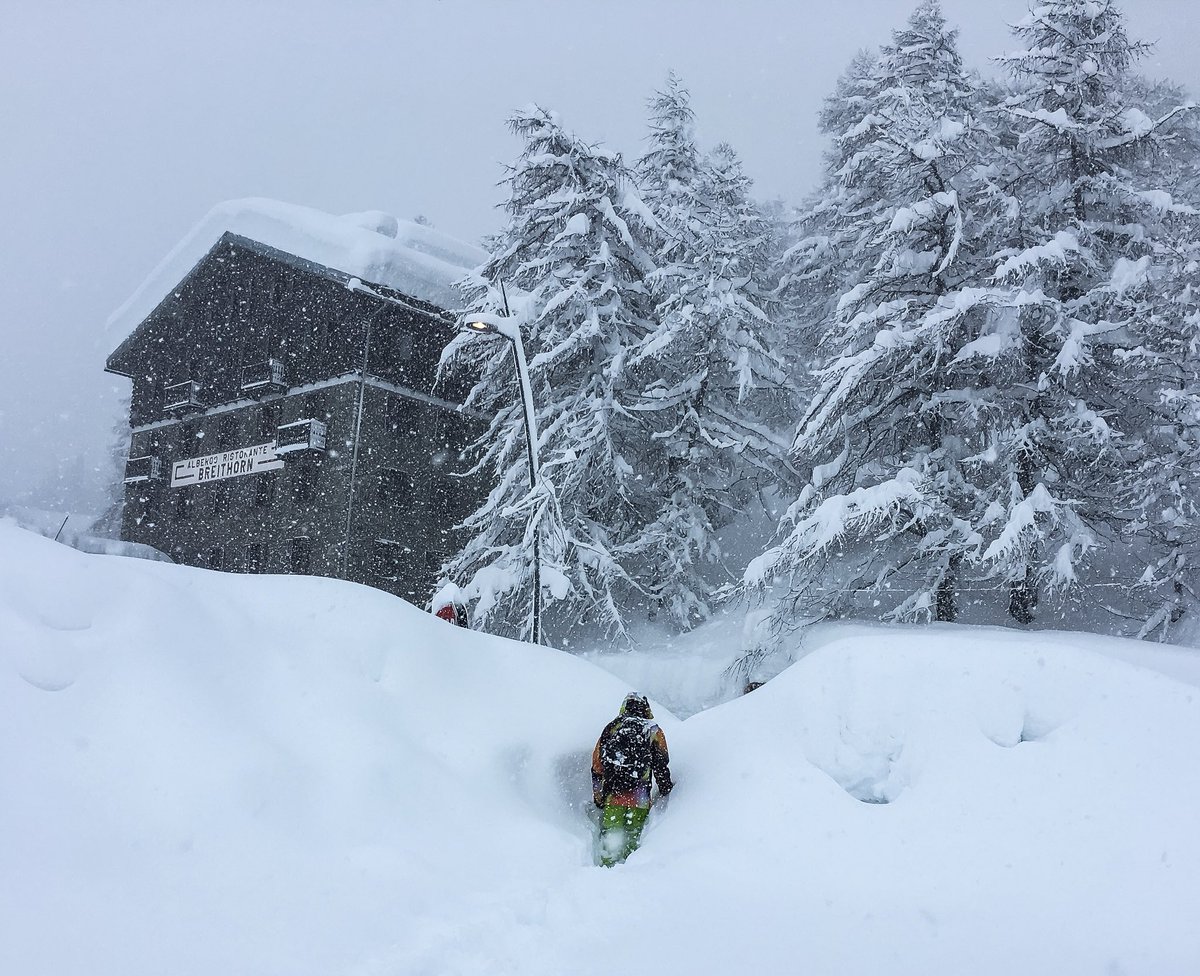 NaHancox's tweet image. Just out for a casual walk round town #Cervinia