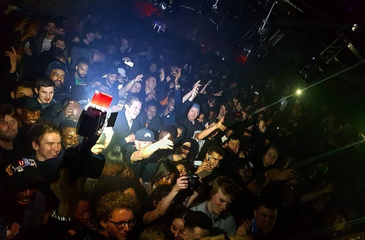 IndeVisuals's tweet photo. πΊπΊπΎCONGESTION! π₯π₯π₯ EPIC turnout..@grimeoriginals MAKE SURE YOU REACH THE NEXT ONE ON Thu 29th MARCH 2018!!π£π₯π₯ #Grimeoriginals #IndeVisuals #ukmusic #UKGrime #event #fire #London https://t.co/tJNZxIkwQg