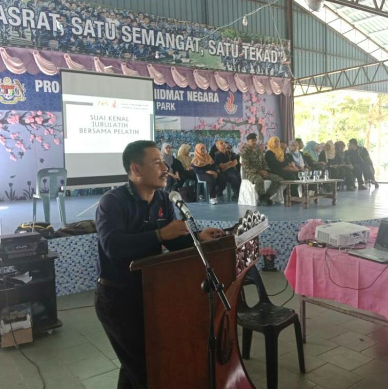 cancunpark's tweet photo. TB 8.1.2018  
Taklimat PTKL  dan sesi pengenalan JL.
#PLKN 2.0  
#PLKN2018
#WirawirawatiNegara 
#NadiNegaraku 
#JommasukPLKN https://t.co/EACsKXvCqo