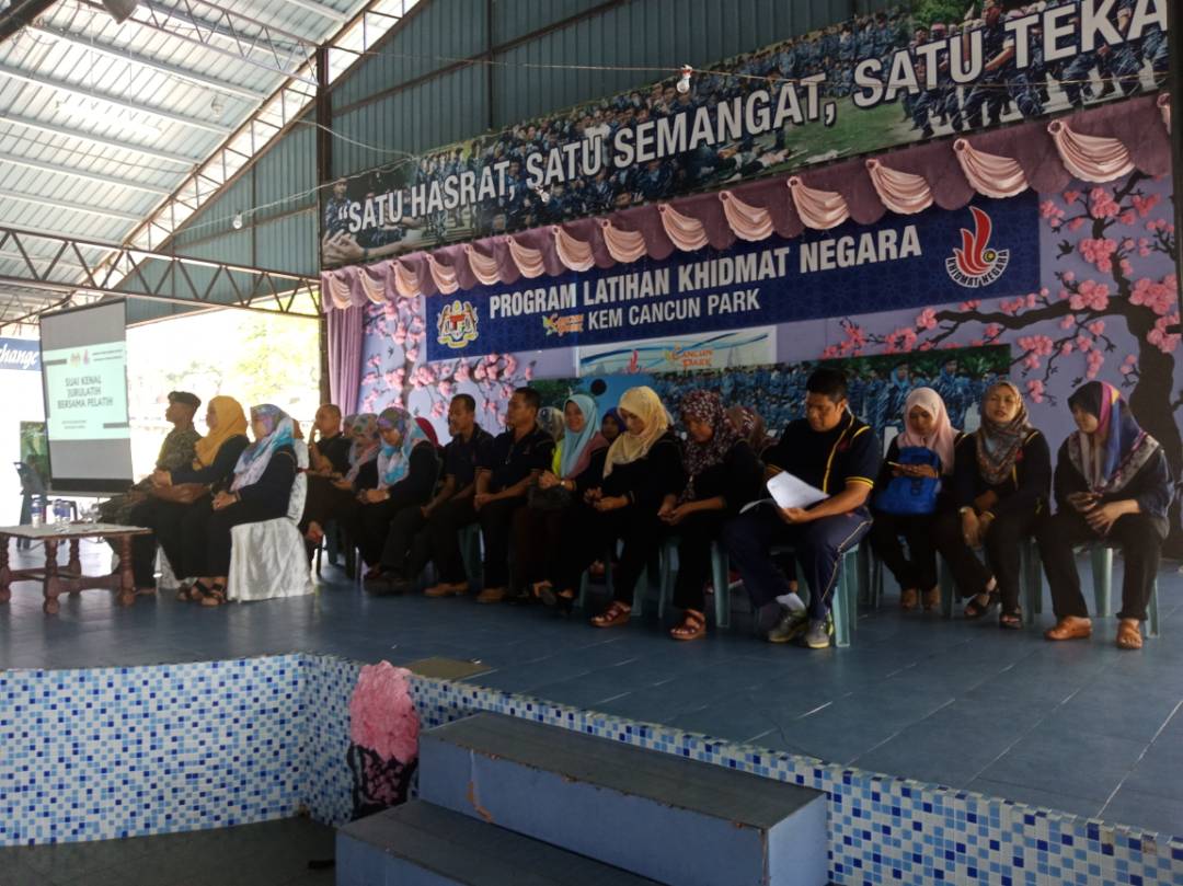 cancunpark's tweet photo. TB 8.1.2018  
Taklimat PTKL  dan sesi pengenalan JL.
#PLKN 2.0  
#PLKN2018
#WirawirawatiNegara 
#NadiNegaraku 
#JommasukPLKN https://t.co/EACsKXvCqo