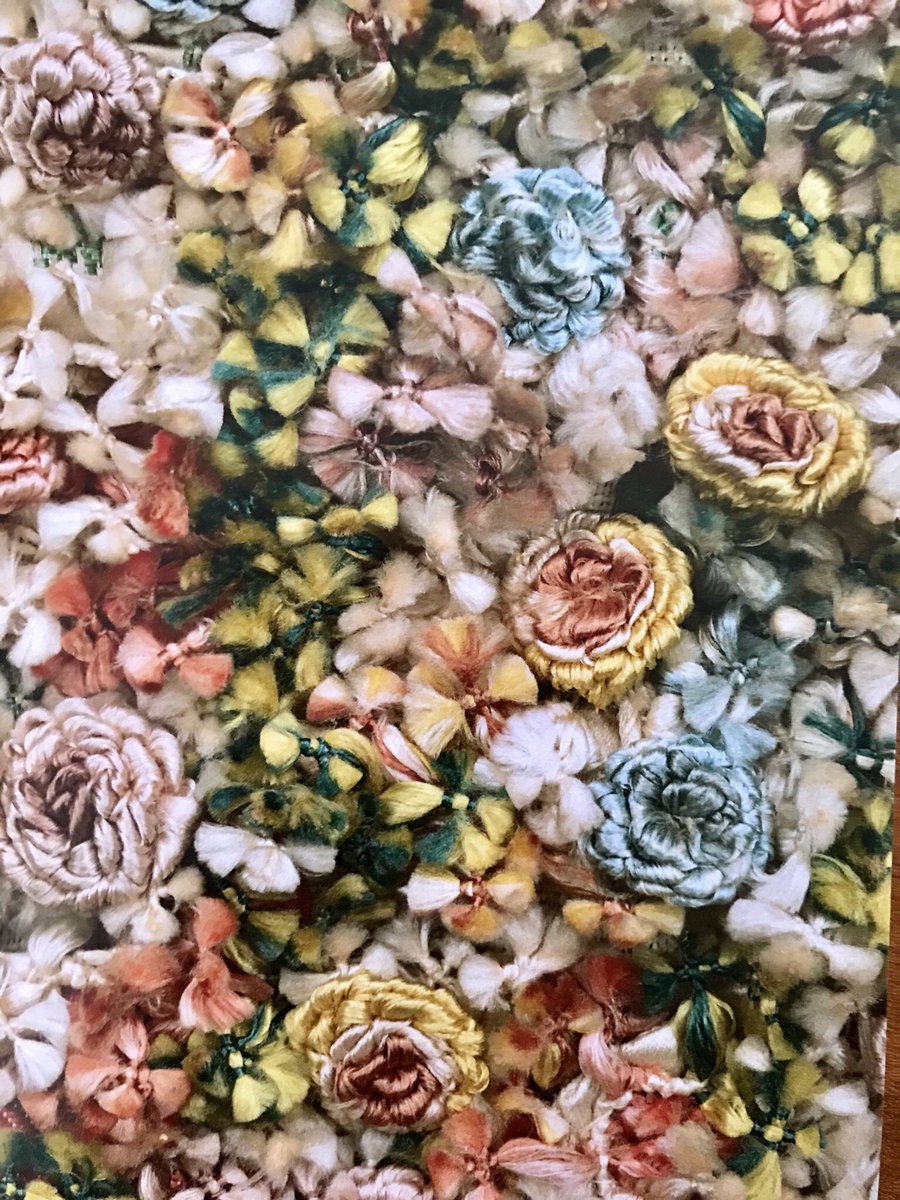 SilkDamask's tweet photo. Good morning! #TextileTuesday Detail of a #stomacher from a woman’s gown, with extensive #silk #floss #fringe in many colors; possibly Holland, 1730s. Via @HistDeerfield  Acc. #F356 #trimming #flossfringe #likeaspringgarden https://t.co/JCQCtPOoM0
