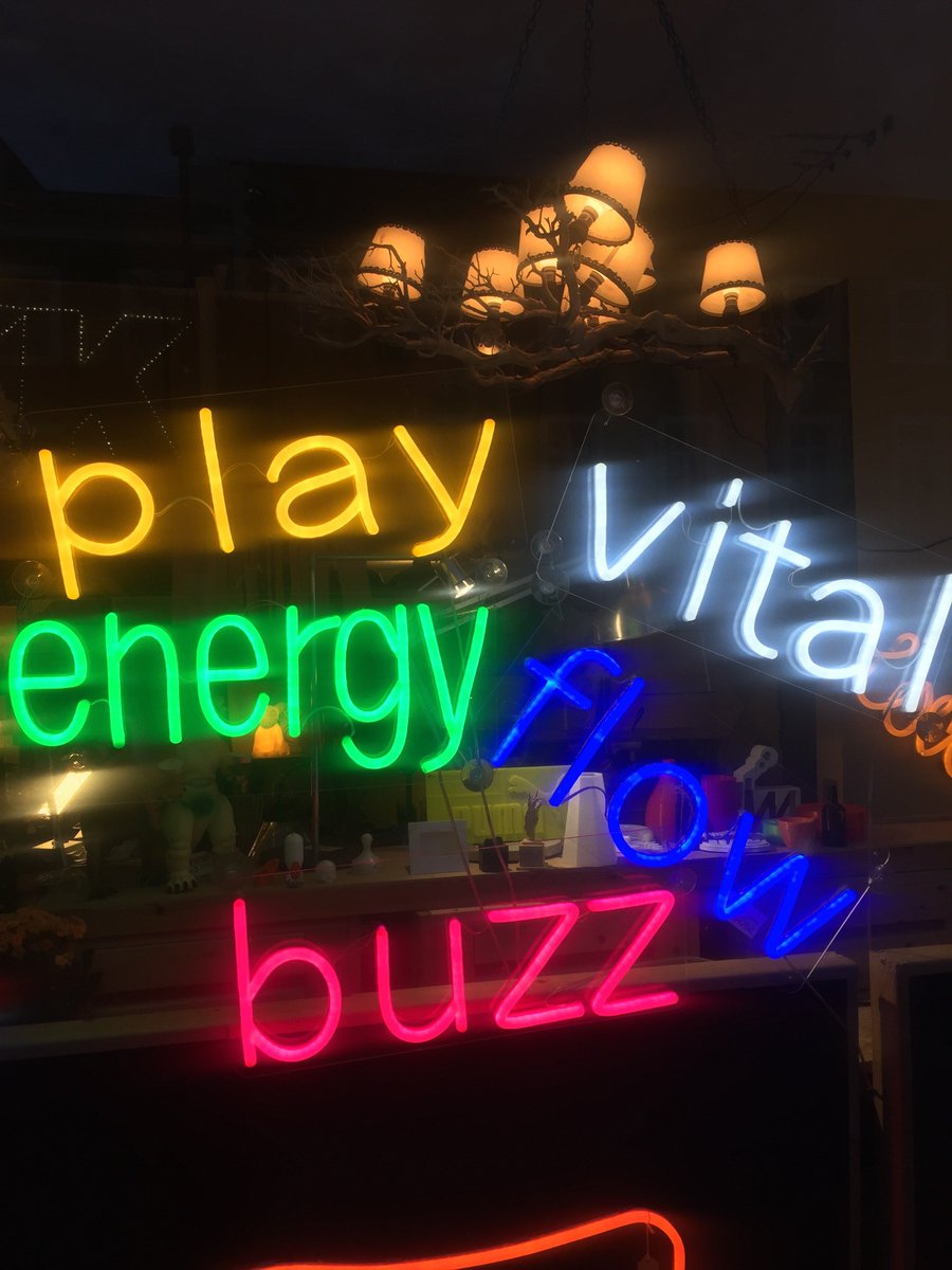SKK_Lighting's tweet photo. As well as phrases you can also design your very own custom LED Neon sign!!

Just send us the art work and we'll see what we can do for you. https://t.co/b5tSmRqBUK