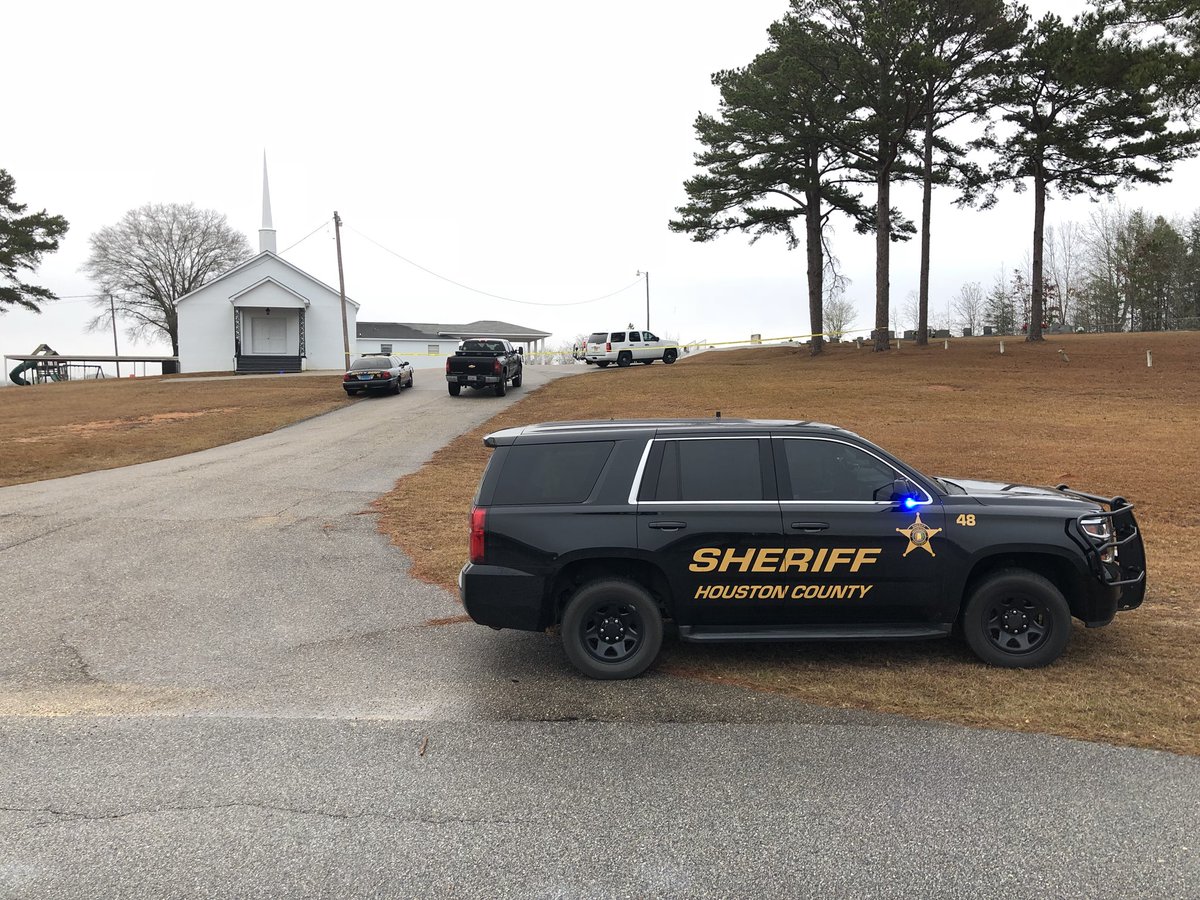 RickeyStokesNews.com on Twitter: "HOUSTON COUNTY: At 8:09 AM Sheriff  Department on scene of a robbery of a person at Cowarts Creek Freewill  Baptist Church. https://t.co/9T1FKV8NKh https://t.co/DazRZAPJMt" / Twitter