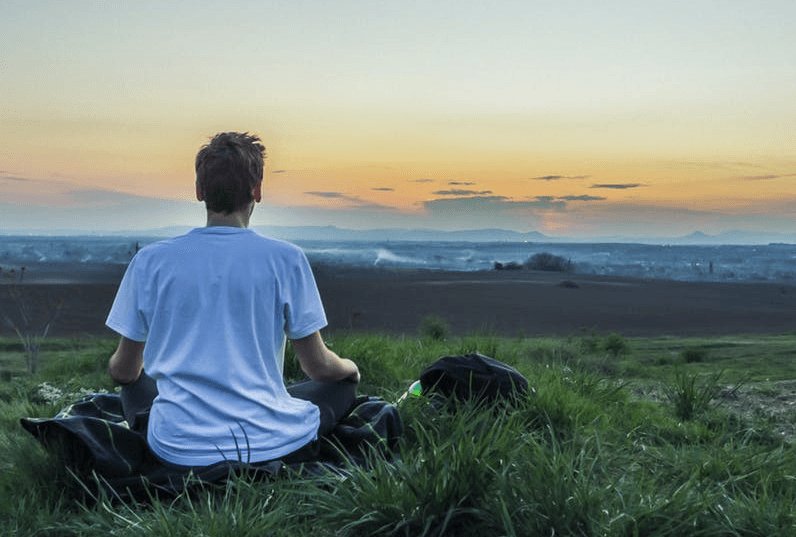 GemEricaR's tweet photo. Meditation not working? 5 easy hacks to relax the mind https://t.co/j6tFxKnfJP https://t.co/kvrspphyHm
