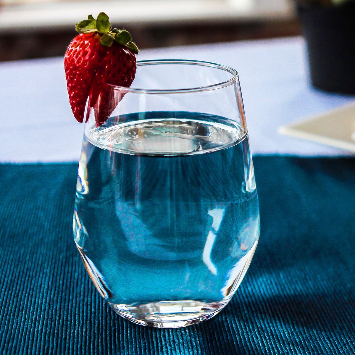 PurePacWater's tweet image. Proper hydration does more than just quench your thirst. It has numerous benefits to your health including positively impacting your productivity. According to studies proper hydration also works to promote good mental health which has a positive impact on cognitive function.