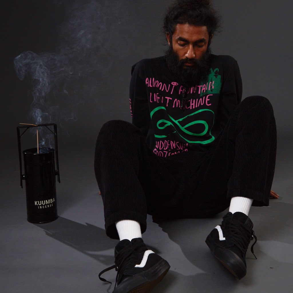 mypandashallfly's tweet photo. Wearing new bits from @goodhoodstore including @PerksandMini, @VANS_Europe &amp; A.FOUR 💄

#menswear #goodhood #goodhoodstore #malemodel #malemodels #perksandmini #modelsofcolour #asianmodel #bearded #amckboys #afour #streetwear #streetwears #vans #kuumba #beards #streetstyle #men https://t.co/pGEUzJCX6g