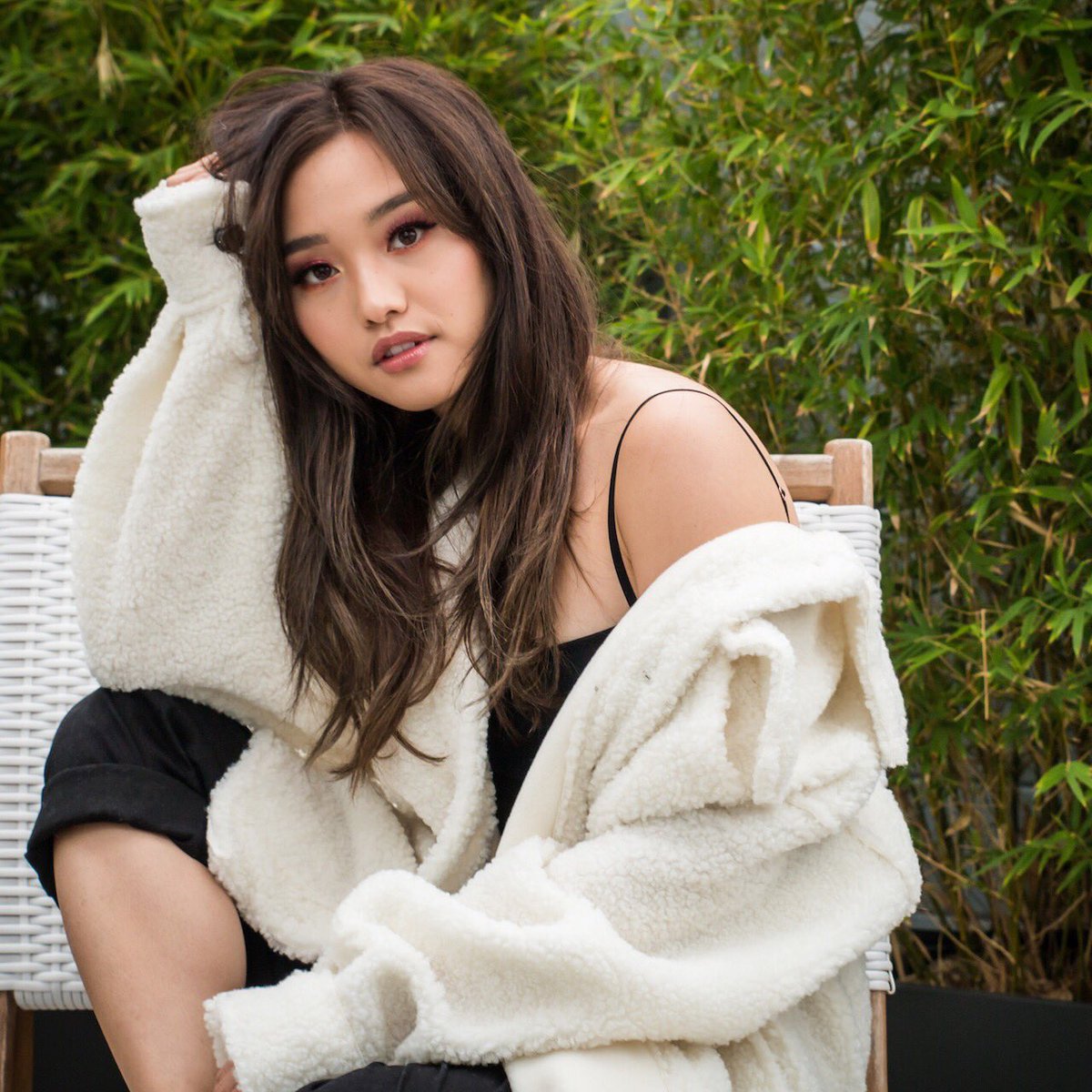 giantrobotmedia's tweet photo. Beauty #blogger @imjennim shares her story, her new fashion line @eggieshop, and her fav #food places with us. Read here: https://t.co/8nhe3oiHqU https://t.co/ctAs0YFINQ