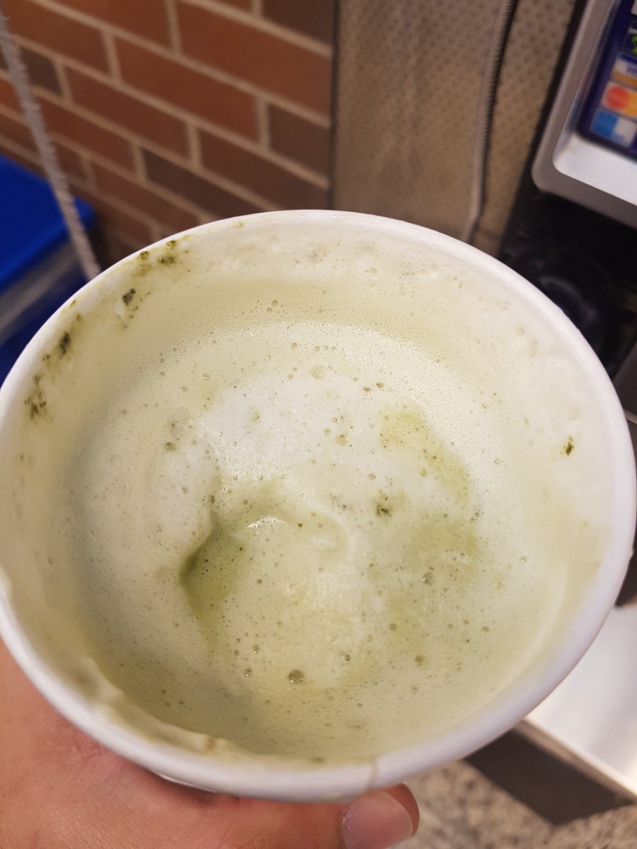 WanderingDil's tweet photo. Pretty clearly said no foam and nearly 1/3 of my cup is foam.... @SecondCupCanada it's even written down on my cup yet the barista still decided to rob me. https://t.co/Pz0Q4rM0el