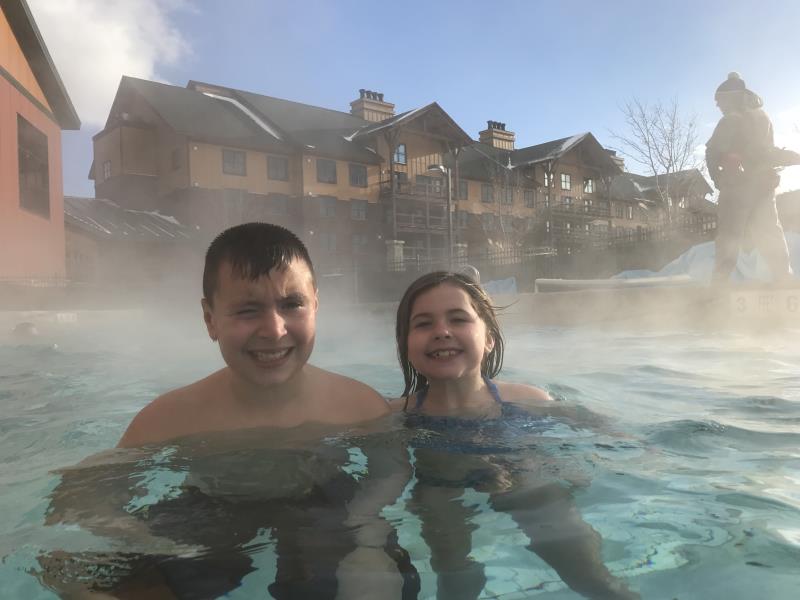 MrsSseamon's tweet photo. I'm a finalist in Hope Lake Lodge's photo contest. Help me rally votes! https://t.co/vxsCUbl324 https://t.co/CSq6pSVnD6
