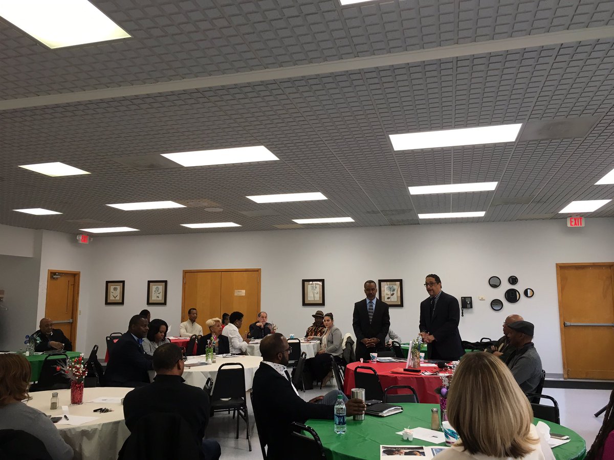 RuKCMO's tweet photo. @rabbitsandgoats @TomGerend @KerrieTyndallKC @FrischPlan @kckansascity @BrookingsMetro @RideKCTransit @FEC_KC's Clyde McQueen makes the point that #transitdependent residents need access to #jobs in their neighborhoods at Prospect #SmallBusiness Committee #ShopLocalKC business owners building community through #economicdevelopment https://t.co/8ieMfLKdUX