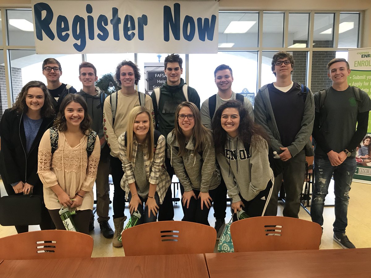 IvyLburgBville's tweet photo. Welcome @risingsun_hs dual enrollment students! Enjoy your first semester of college! #riseup #dualenrollment #stgec https://t.co/TQd8YyOL8h