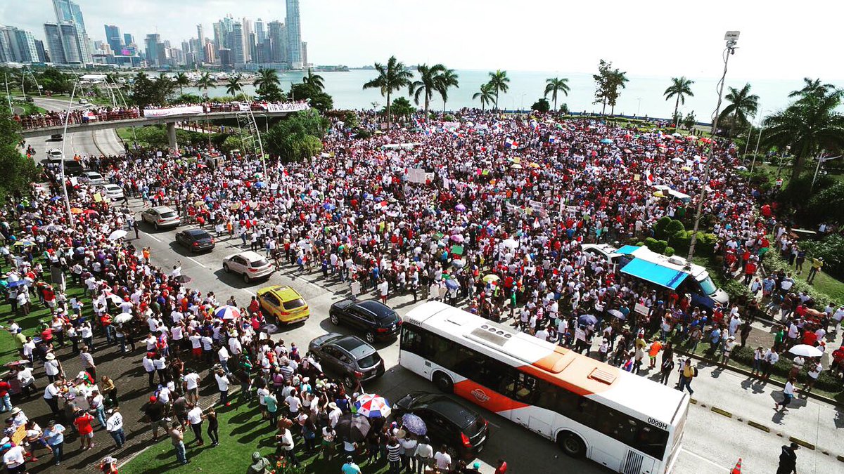 la_cascara's tweet image. Hoy en un acto de civismo y amor por Panamá, los Panameños le dijimos NO a la corrupción!!! #MuerteCivil #LimpiemosPanamá