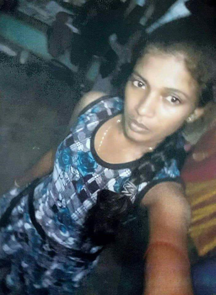 Tiviya4's tweet photo. Vangalan supi viduran
Nan tharshi 
Enaku inoru per iruku pundai viri karai https://t.co/giIQPBSm7I