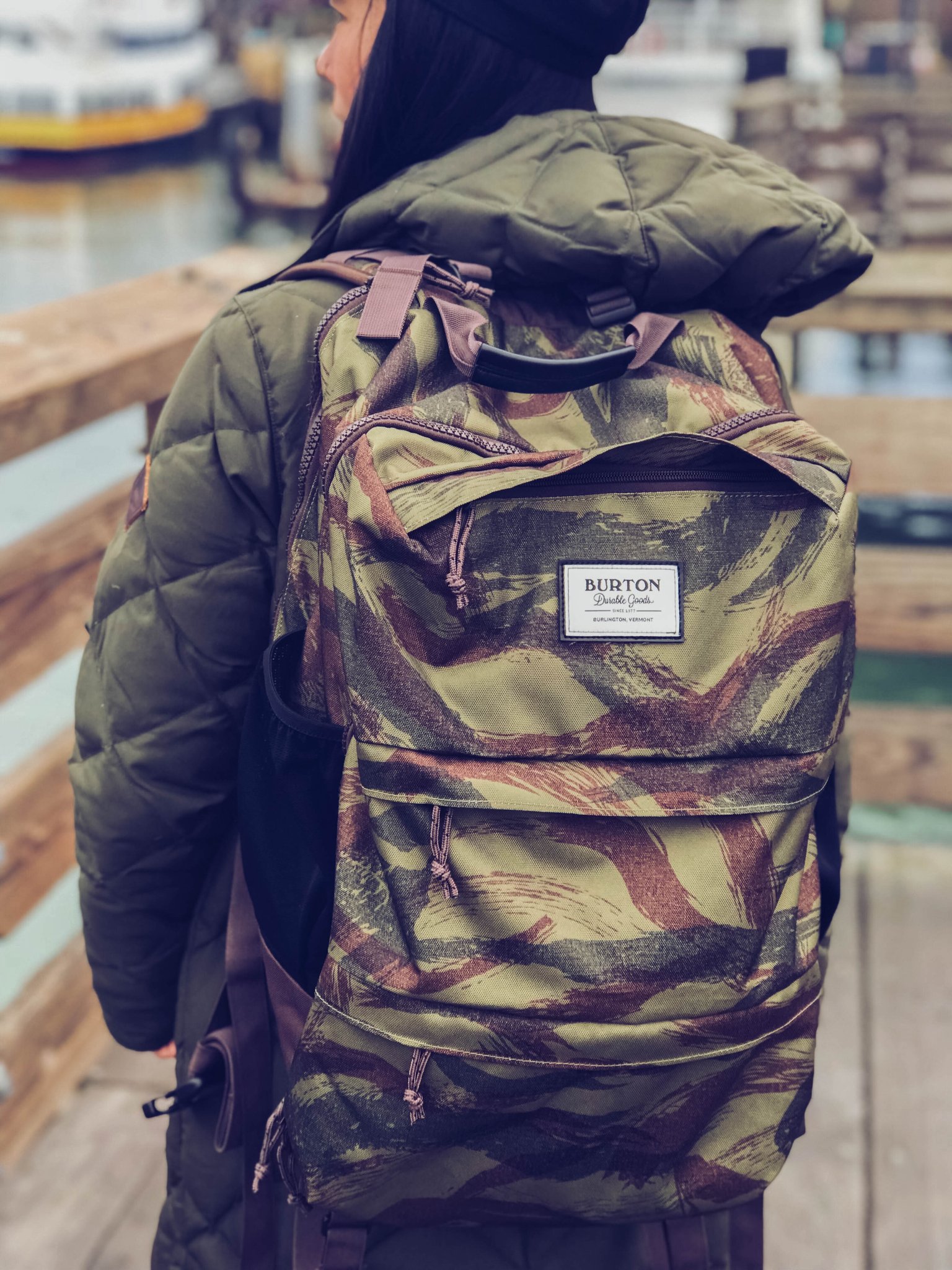 burton traverse travel pack