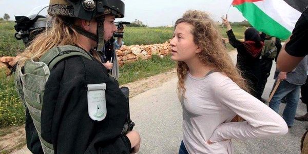 Le tue azioni e il tuo coraggio mi riempiono di ammirazione e mi fanno venire le lacrime agli occhi. Ma, come da tua richiesta, queste non sono lacrime di tristezza o di rammarico, sono lacrime di lotta.
#FreeAhedTamimi 
dinamopress.it/news/figlia-mi…