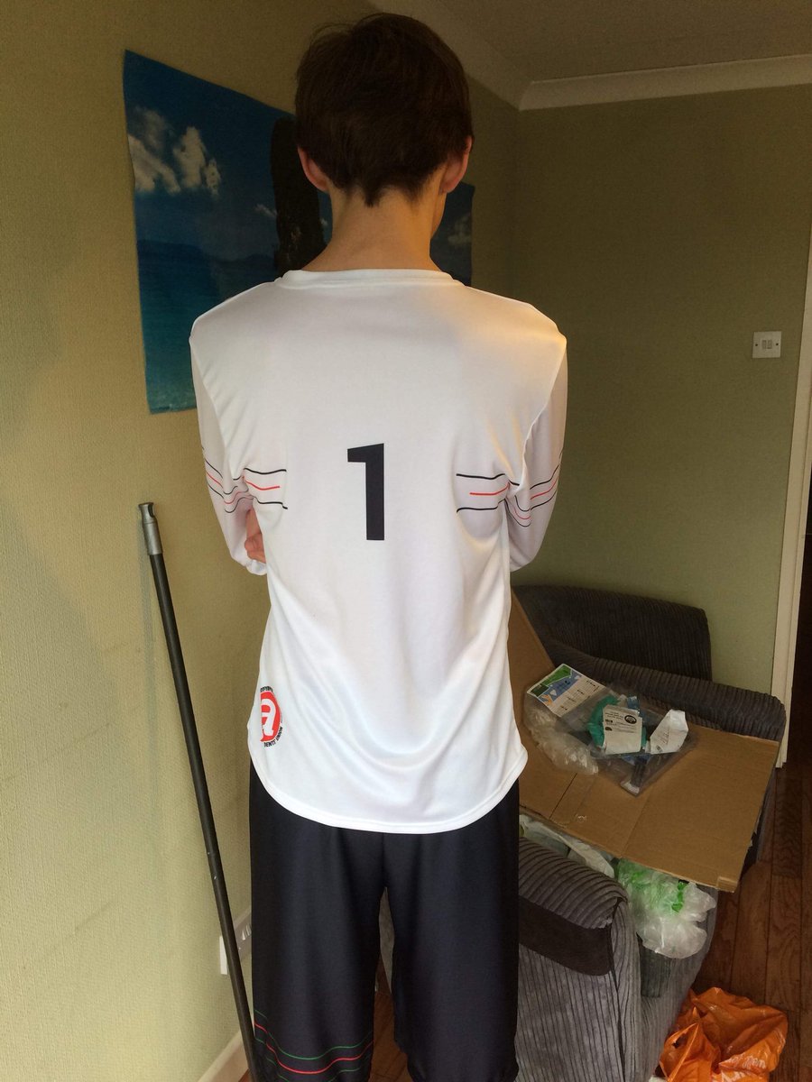 Mwnci_See's tweet photo. Bring on Outdoor season

Cheers @forcesportswear for the great Kit. Can’t wait to play in it. https://t.co/6841J9wA95