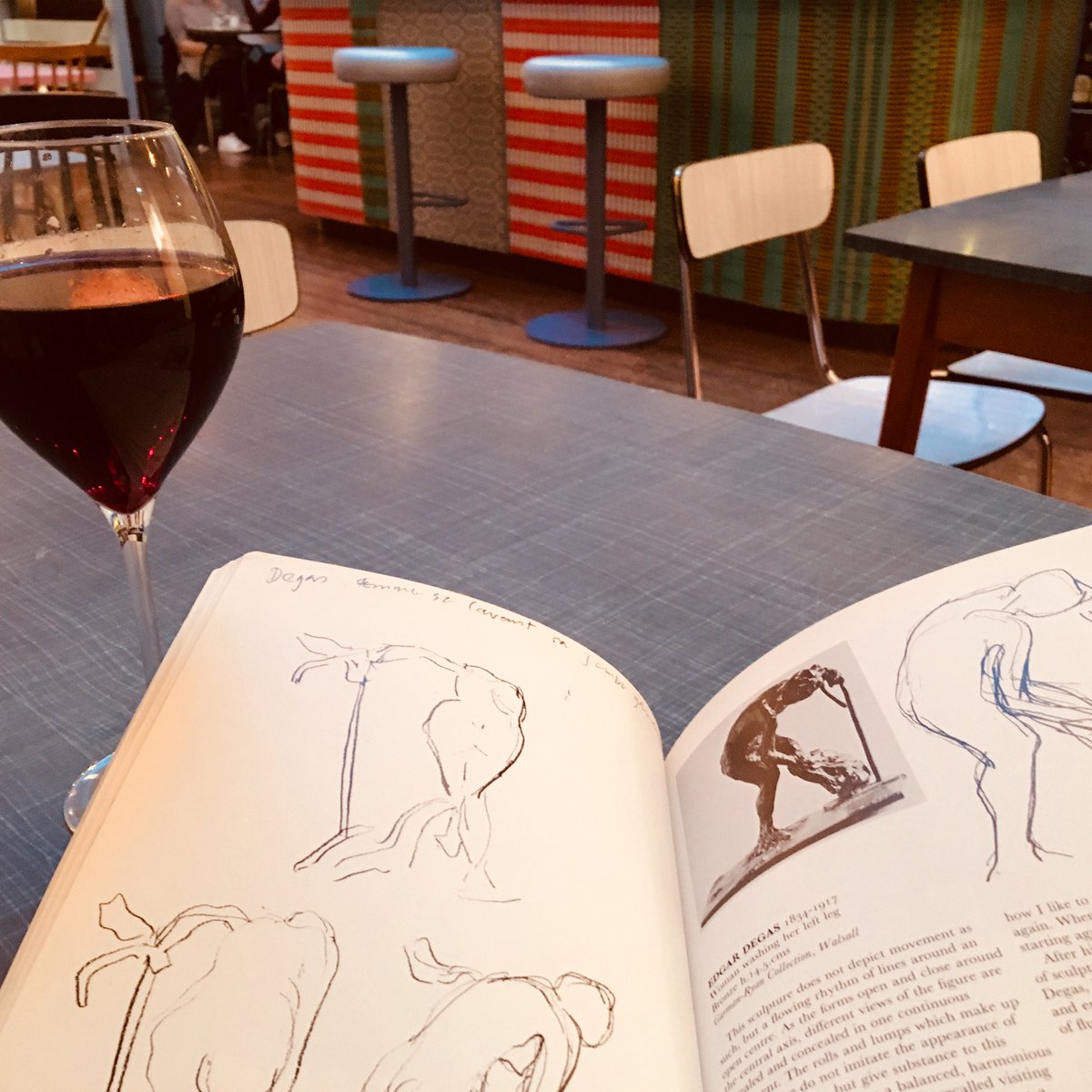 lizziefranks's tweet photo. Don’t mind me. I’m just reading a £1 vintage book about Degas and drinking Malbec at 4pm on a Tue arvo. #dryjanmyass #kingscross #drinkshopdo #funemployed #postpanto #disgustinglysmug https://t.co/0QUzDUnX3m