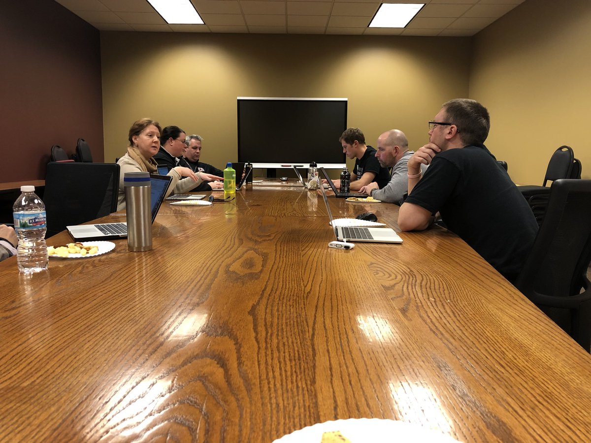 Continued conversations taking place during our Ed Camp sessions...#collaboration #learning <a href="/ISD728/">ISD 728</a> <a href="/troyanderson89/">Troy Anderson, M.S., CETL</a>
