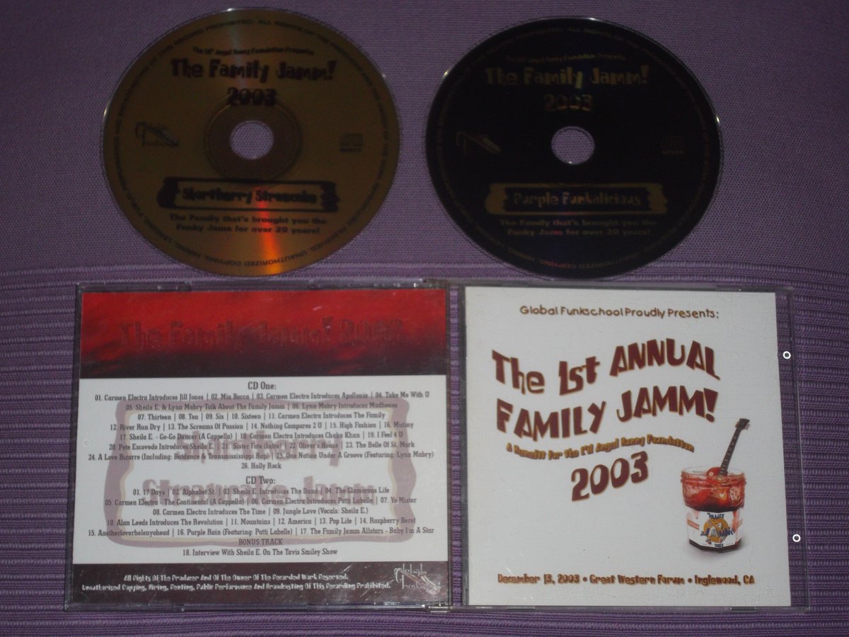 strollin319's tweet photo. O(+> Old Friends 4 Sale <+)O                                
#OldFriends4Sale #PrinceRogersNelson #Prince #Prn #PrinceAndTheRevolution #PrinceAndTheNewPowerGeneration #PrinceThe1StAnnualFamilyJamm2Cd #BenefitConcertLA2003 #Prince4ever #PrinceArmy #PaisleyPark #Minneapolis #Mpls https://t.co/E5FUEwdlB5