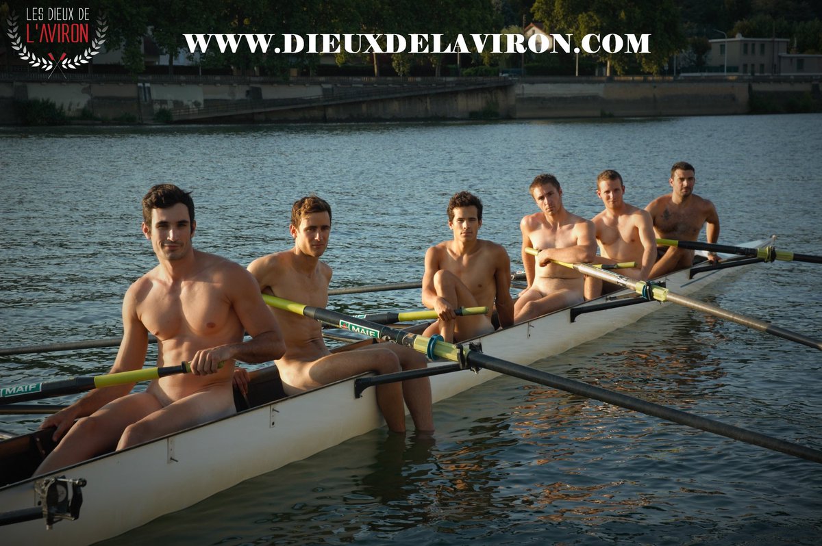 The calendar of the French rowers is still available on dieuxdelaviron.com
#rowing #men #nude #sport