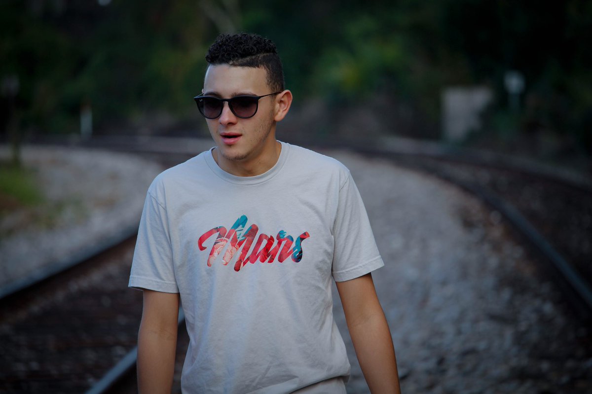 JanthonyClips's tweet photo. Any companies and teams out there looking for a photographer for CWL Atlanta to represent them, im available. If you want product photos/branding for adverts or teamshots and candids i can be your guy. DM me if interested. https://t.co/138BrbRkUV