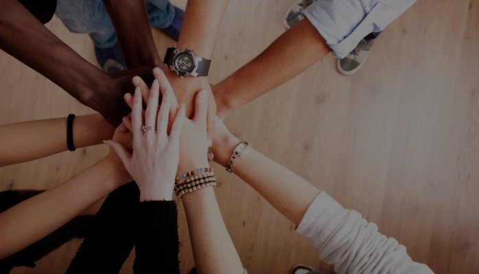 FireleadsGroup's tweet photo. En 2018, le webinaire de présentation revient chaque semaine le mardi à 20h00, ou 15 minutes live pour tout savoir sur #Fireleads et sa #webapp pour mieux rejoindre la communauté de ses utilisateurs #fireleadsusers. A suivre dès ce soir : https://t.co/JGIAc5YHWW https://t.co/lVtGrfQUXq