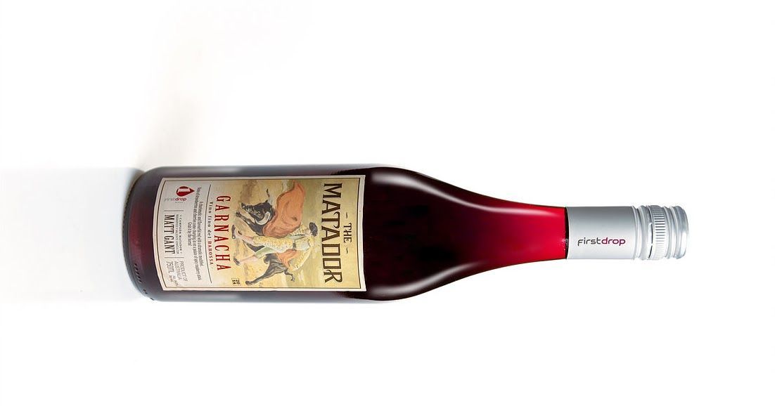 Qwine's tweet image. The label says 'Grab it by the horns'. I'll second that. An easy go to - a sessional red if you will. A whole lot of fun with the enjoyment factor cranked high buff.ly/2DagVsV 
@FirstDropWines