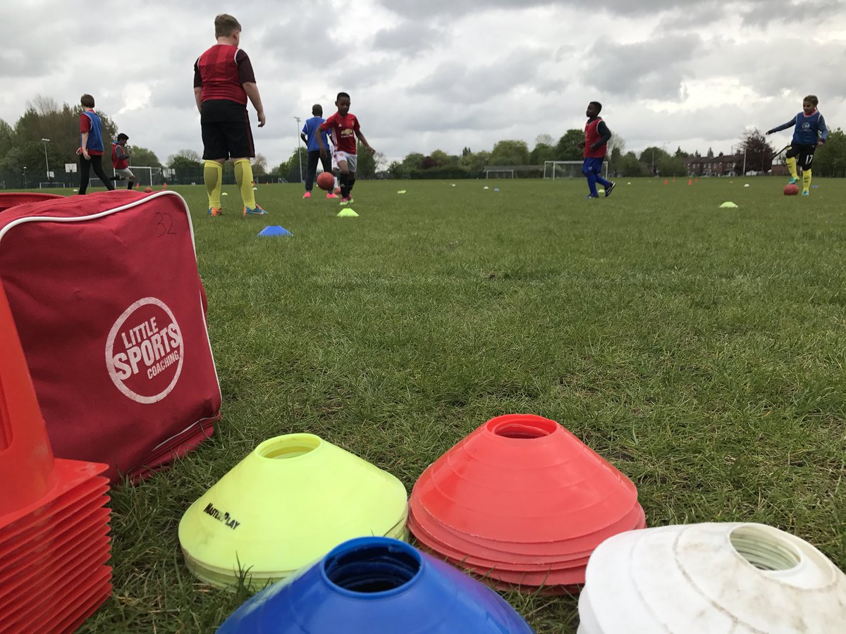 Connor_LSC's tweet photo. ITS TIME!!!! All our TOTS and MINI SOCCER Sessions return this weekend!! Make sure your child is booked on as weβve got plenty of fun sessions planned for 2018! @little_sports #Droylsden #ManchesterRT #JuniorFootball #Sport #RT https://t.co/kdPOkcnf4v