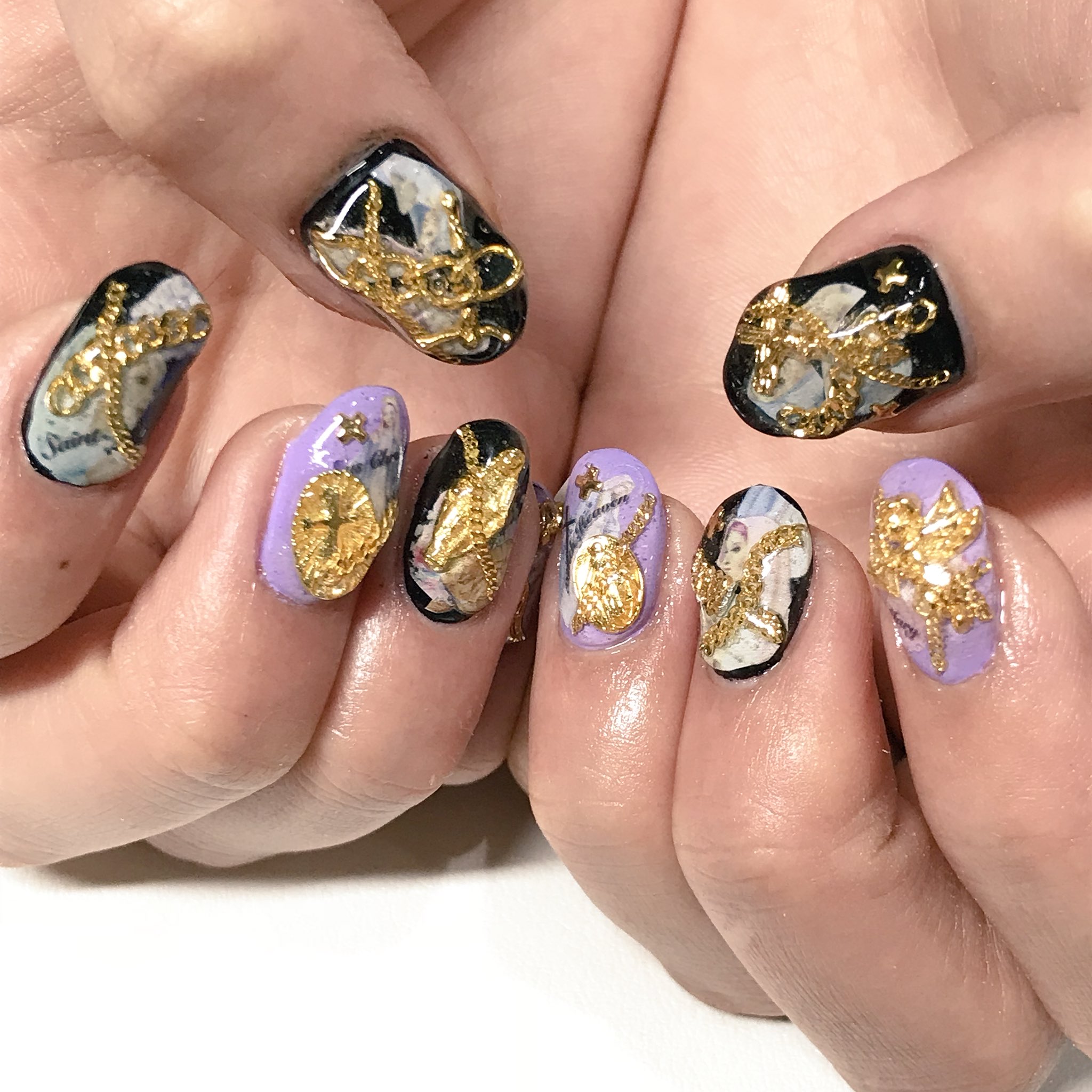 渋谷beau Re Nail 年末成人式シーズンを無事終えて一息ついております 今年はキリストネイルが流行る予感 ネイル キリストネイル キリスト 聖母マリア アンティークネイル 今年も宜しくお願い致します T Co Gskhfsmyru Twitter