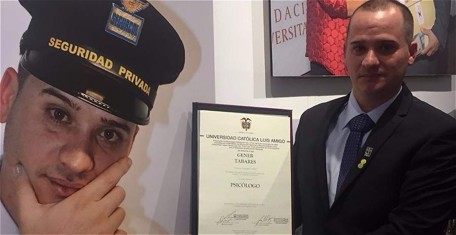 segurcoltda's tweet photo. Revive la nota que le hizo el @ADNMedellin a nuestro compañero Gener. Un claro ejemplo de superación y deseos de salir adelante. ¡Felicitaciones!👨‍🎓🙏 https://t.co/N0YCFsZ0xU
