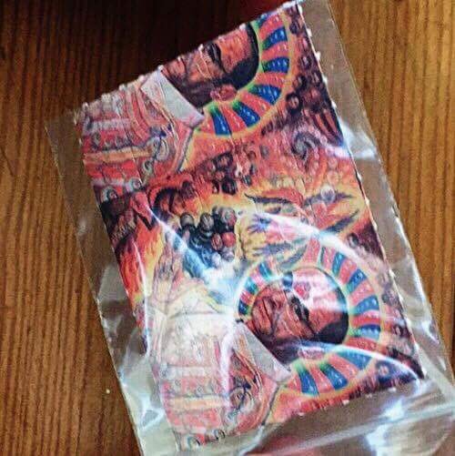 Lsdjsnamal's tweet photo. Selling LSD. got 250-300-350 Mics. Contact me On whatsApp for More info:  +995599118389 https://t.co/ZGSEP1mIjN