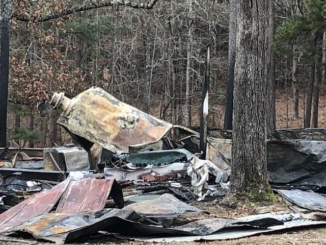 BillyGoldfeder's tweet photo. 3 KIDS &amp; THEIR DAD DEAD IN SOUTH CAROLINA HOUSE FIRE. 1 yo, 3 yo &amp; 4 year old perish. 
https://t.co/KNEMwRVGaz #firekills #firestillkills #SmokeAlarms #smokedetectors @NFPA_FSI @NFPA @usfire #firefighter #firefighters #wakeup #payattention https://t.co/K8JCmtq2W6