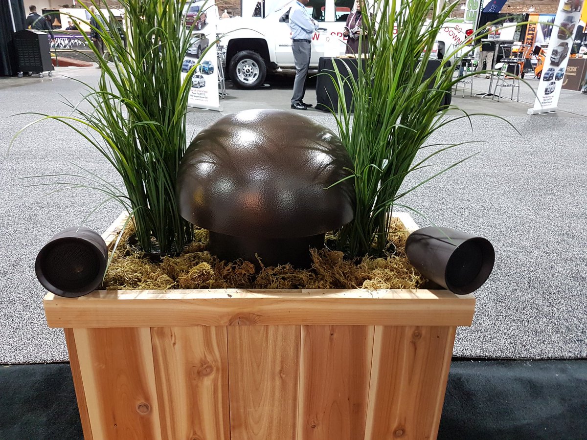 turfcarelndscp's tweet photo. Getting groovy @locongress with #sonarray sound system. Come check it out @TurfCare_LPG booth 1312. https://t.co/zu5VVkEcEi