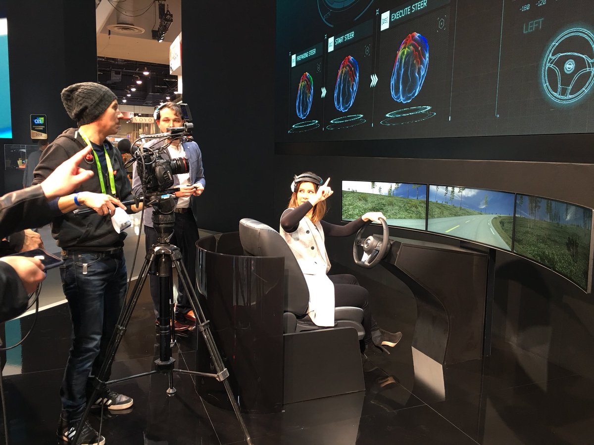 Reading <a href="/GMA/">Good Morning America</a> Rebecca Jarvis’ mind at #CES today with <a href="/Nissan/">Nissan</a> Brainwave technology.