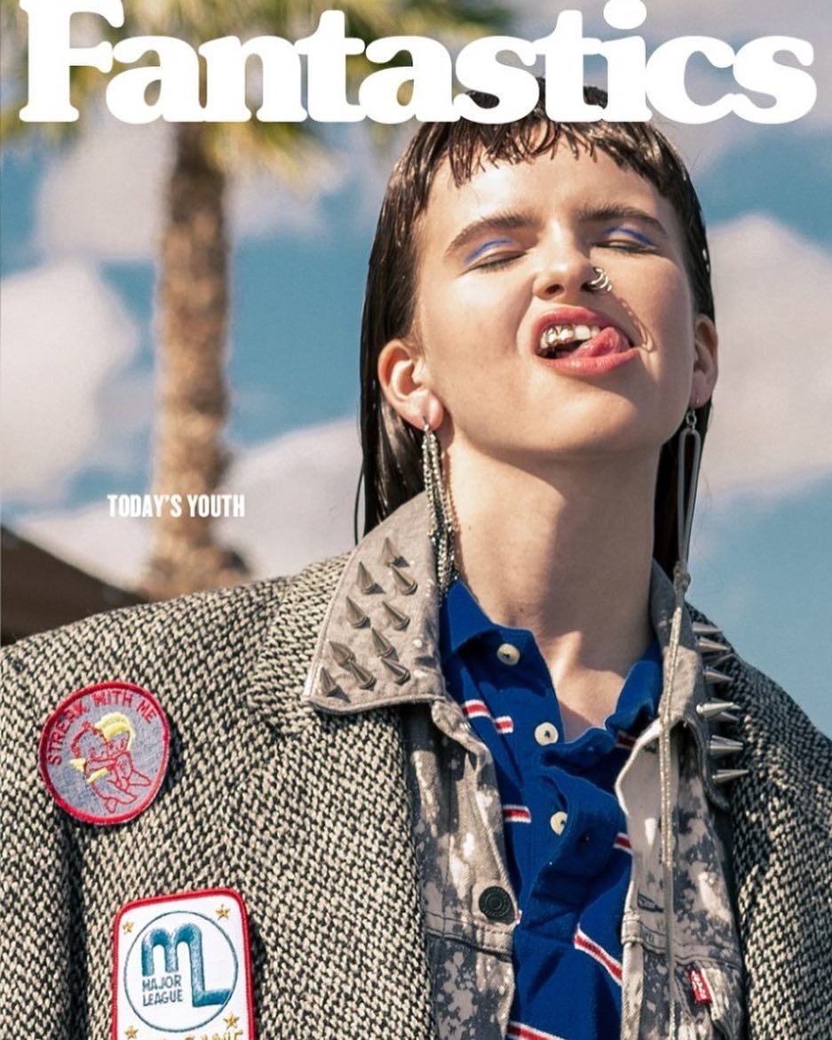 masteredhq's tweet photo. Congratulations to Makeup: Mastered 2017 alumna @kamitafoya on being signed to The Agency Arizona. Awesome work, Kami, we’re looking forward to seeing all your new work this year!
#make2018count #makeupmastered #editorialmakeup #newbreed #mastered_exposure https://t.co/sGKticysll