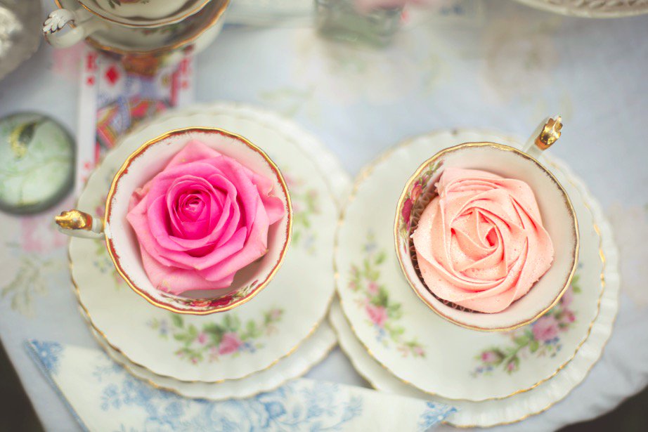 thevintagebb's tweet photo. Our cupcakes come in a variety of delicious flavours, including Peach &amp; Lavender and Orange &amp; Gingerbread. Contact us at thevintagebluebell@hotmail.com for more information https://t.co/fzBqFu5Df3