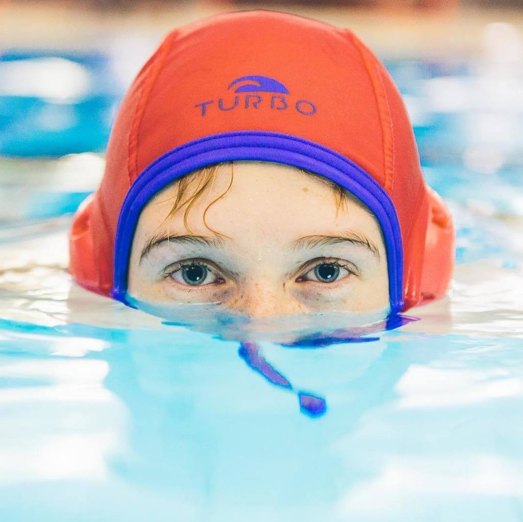NickDecombel's tweet photo. Gisteren kennis gemaakt met waterpolo. RESPECT! Mijn zoon was trouwens lichtassistent 😉 Dankjewel Royal Ostend Swimming Club voor de warme ontvangst! .
.
.
.
.
#ihateboring #shooteatsleeprepeat #oostende #loveoostende #sport #waterpolo #waterpololife… https://t.co/HO10BJMg18 https://t.co/IKs6Tgjj44