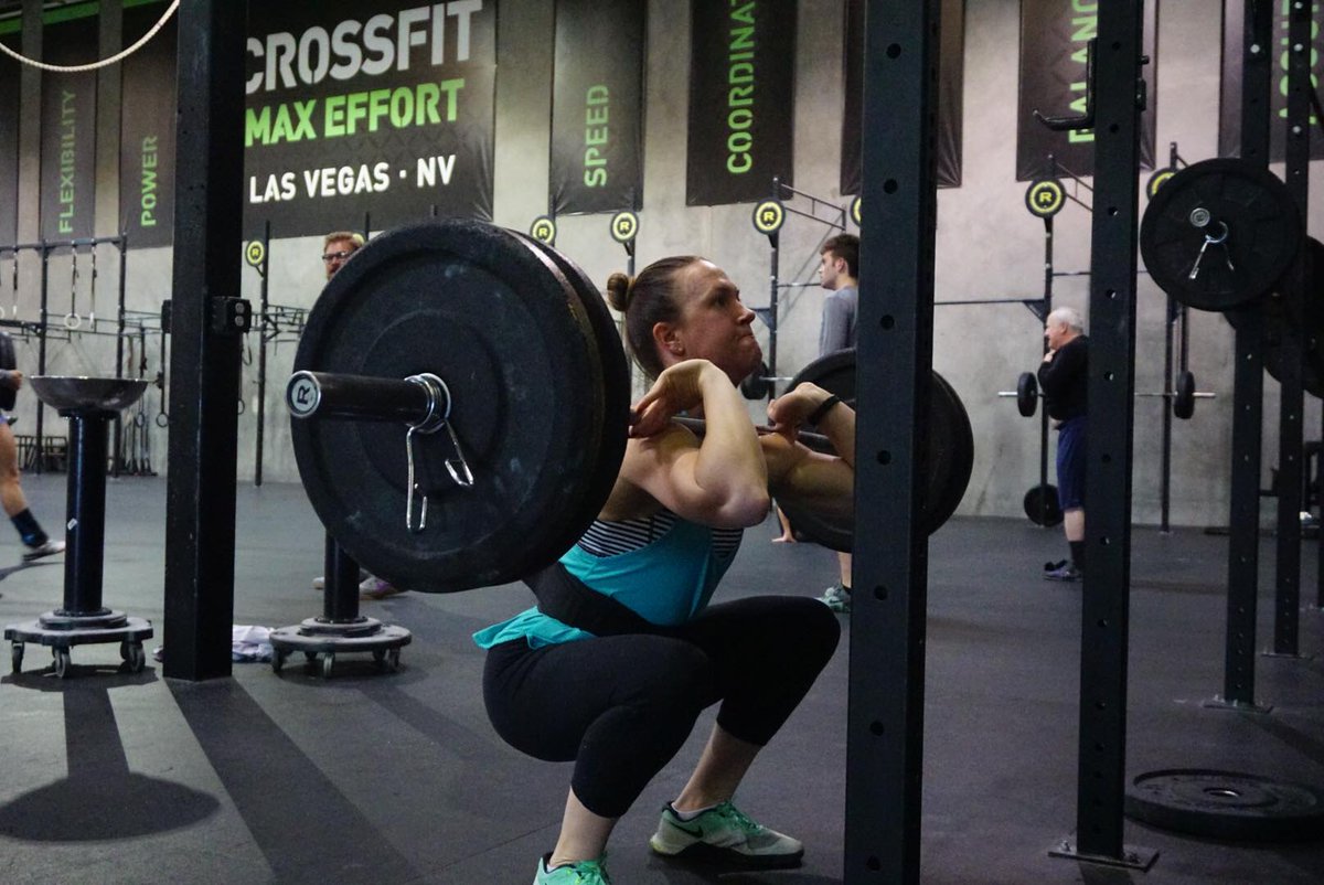 CFMaxEffort's tweet photo. 🍑 to grass. #Squat https://t.co/xa8TOhcZ6J