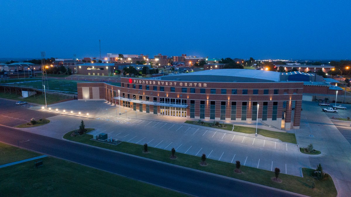 SWOSUAthletics's tweet photo. @NCAADII @UofDWayne @Division2Hoops @smcollegehoops @NABC1927 @wbca1981 @ncaawbb Definitely the Pioneer Cellular Event Center in Weatherford, Oklahoma, home of the @SWOSU Bulldogs! https://t.co/vEzERS1VDy