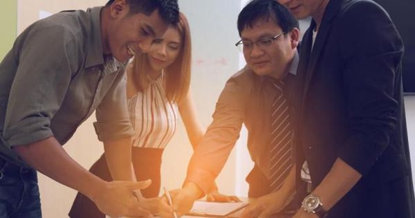 ahnban's tweet photo. #HowTo Succeed As A #Tech Executive: 13 Dos And Don'ts via @ForbesTechCncl - featuring @drcrystalv's thoughts on leveraging #data! Get her advice > https://t.co/KQl6ShMVZf #CIO #CTO https://t.co/tri1lvVuog