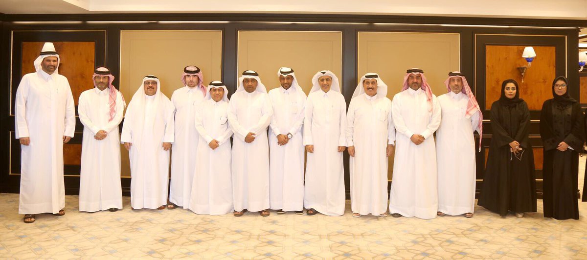 AdvocateHawas's tweet photo. كان إجتماعاً مثمراً وكل ما قيل في الإجتماع طيب ونتطلع لترجمة الأقوال إلى أفعال ونتطلع أيضاً لأن يبادر سعادة الدكتور حسن بن لحدان المهندي #وزير_العدل بتكليف مجلس إدارة #جمعية_المحامين_القطرية بترشيح أسماء الأساتذة المحامين لعضوية لجنة قبول المحامين. https://t.co/Ka6aXRDQp4